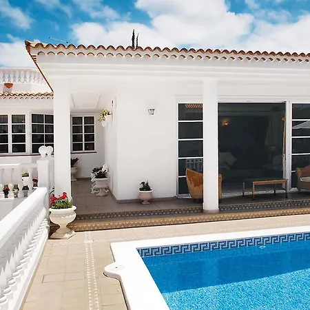 Villa The Willows